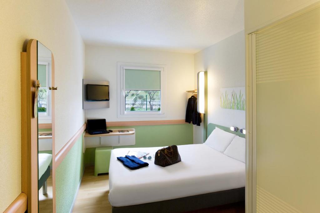Ibis Budget Alicante Pension Sin Comedor Номер фото